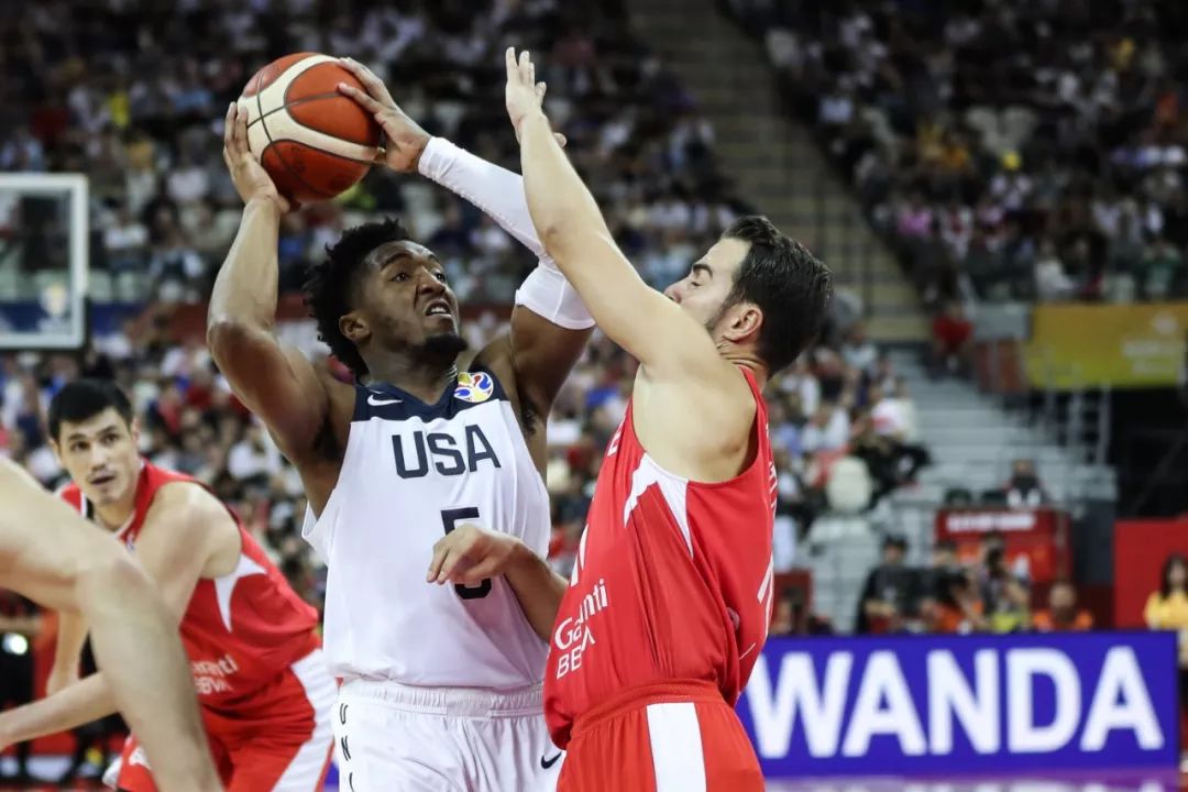 好博体育-今夜欧超杯焦点战，新疆广汇回应争议，更衣室稳定，控场能力受关注