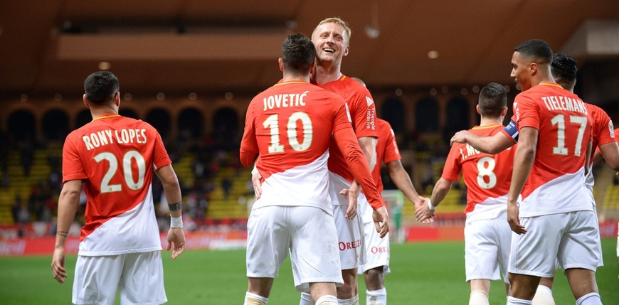 好博体育官网-里程碑夜摩纳哥防线松动，欧冠赛前刷纪录，管理层满意，纪律约束更严格