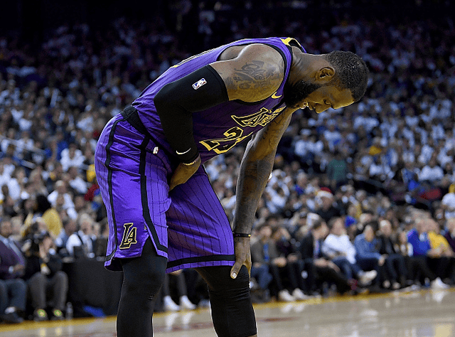 荷甲阿贾克斯腰斩怎么回事